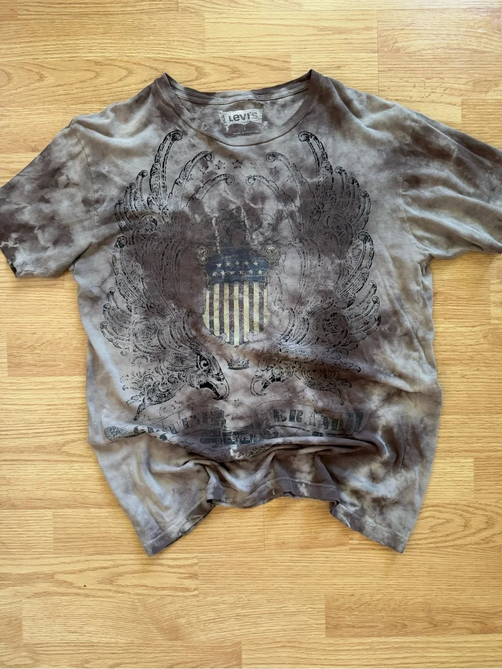 VTG Levi’s Y2K Brown Mineral Wash Eagle Graphic Tee L (Fits M)